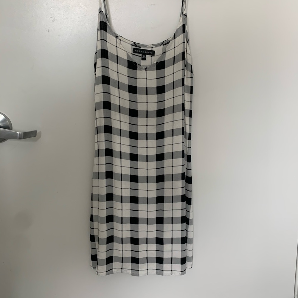 kendall and kylie dress